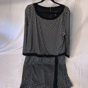 White House Black Market Robe